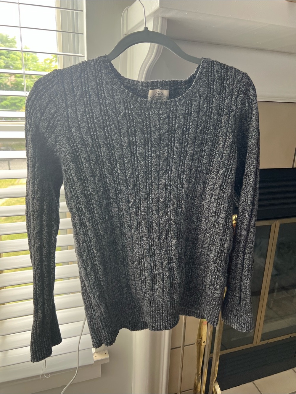 St. John's Bay Women's Charcoal Gray Cable Knit Crewneck Sweater L